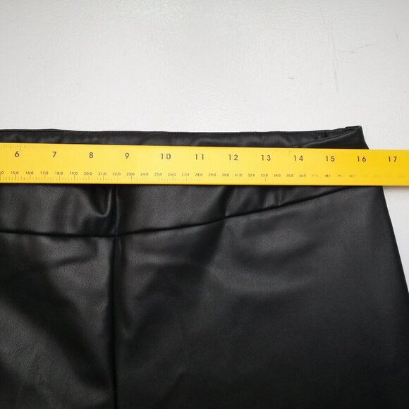 Lisette L Montreal Ladies Size 14 Black Faux Leather Made in Canada Pants - Picture 9 of 12